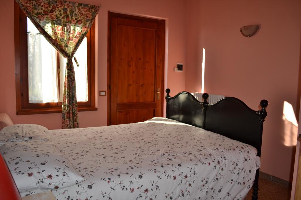 Cascina Trapella Villa Terruggia Bilik gambar